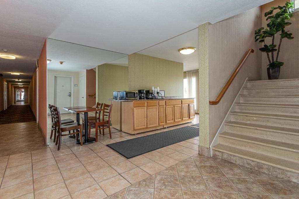 Americas Best Value Inn Ashtabula/Austinburg Exteriör bild